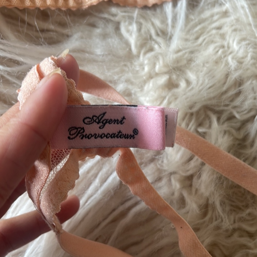 Agent provocateur - Picture 3 of 4